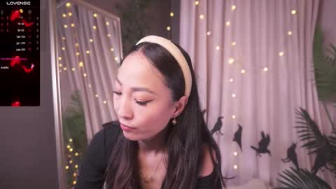 Rei online show from October 31, 2025, 1:23 pm