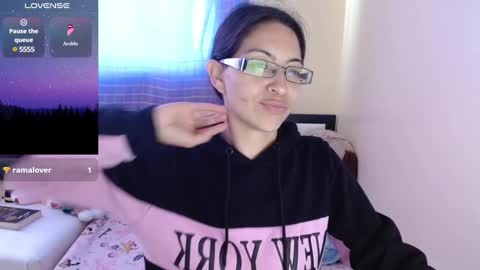 paola online show from February 5, 2025, 10:12 pm