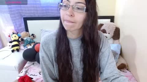 paola online show from March 1, 2025, 6:32 pm