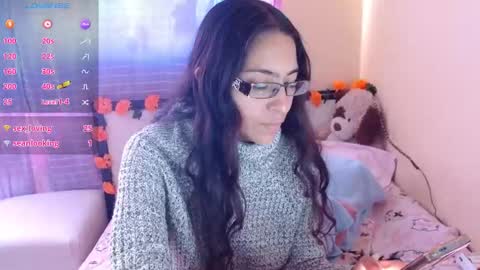 paola online show from December 15, 2025, 8:24 pm