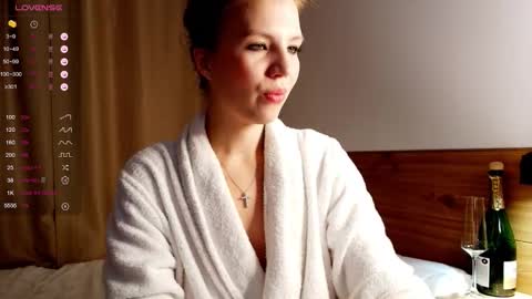 VICTORIA online show from September 14, 2025, 1:05 am