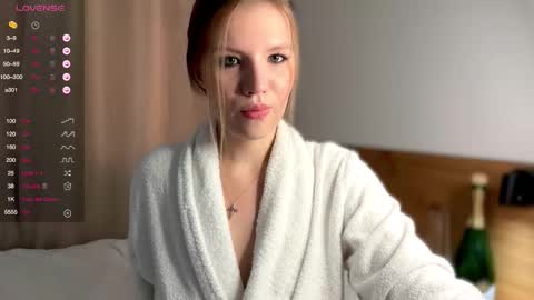 VICTORIA online show from September 15, 2025, 1:05 am