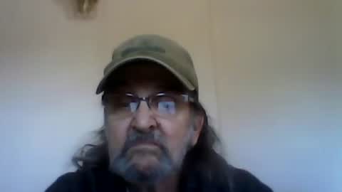 Snapshot of 1valentine chatting on December 29, 2024, 9:52 pm 1valentine online show from December 29, 2024, 9:52 pm