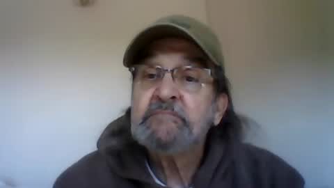 Snapshot of 1valentine chatting on January 1, 2025, 5:55 pm 1valentine online show from January 1, 2025, 5:55 pm