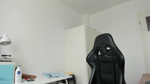 Henk online show from March 21, 2026, 11:59 am