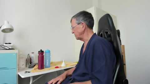 Henk online show from March 31, 2026, 11:32 am