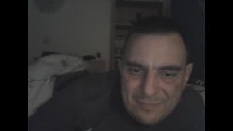 2025eyesforyou online show from February 21, 2026, 9:05 pm