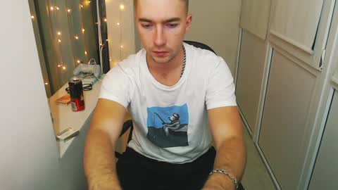 Snapshot of 20semyel20 chatting on February 2, 2025, 3:28 pm Alex online show from February 2, 2025, 3:28 pm