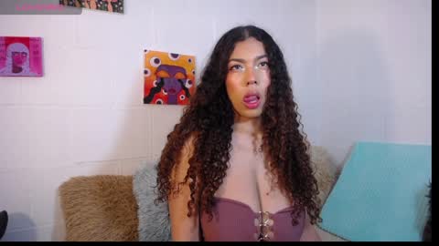 Snapshot of 22emma_ chatting on April 3, 2026, 1:36 am EMMA online show from April 3, 2026, 1:36 am