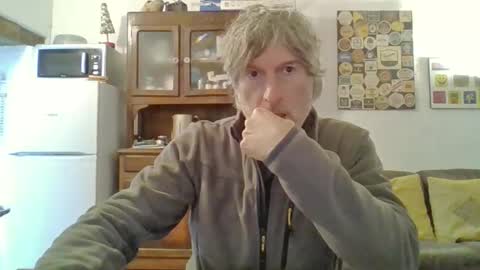 22esserre online show from December 2, 2025, 12:32 pm