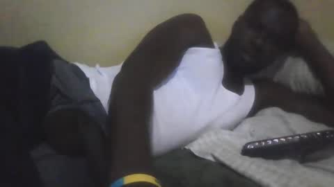 Snapshot of 242doggy242 chatting on October 20, 2025, 7:31 am 420 Bbc online show from October 20, 2025, 7:31 am