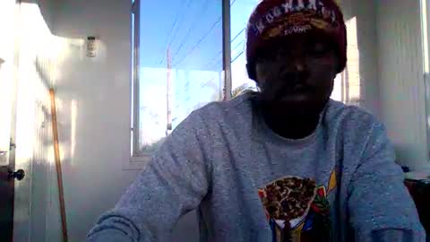 Snapshot of 242doggy242 chatting on December 21, 2025, 12:56 pm 420 Bbc online show from December 21, 2025, 12:56 pm