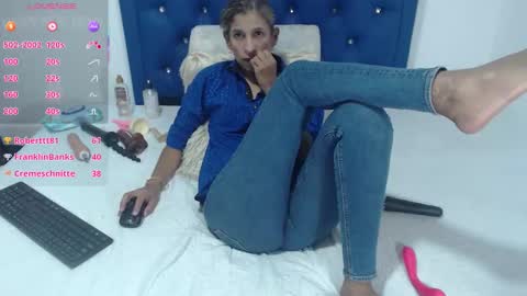 Snapshot of 27sexiyparis chatting on December 20, 2025, 10:17 pm 27sexiyparis online show from December 20, 2025, 10:17 pm