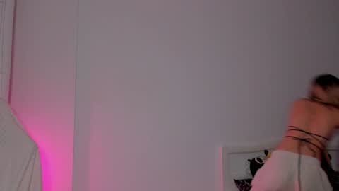 Snapshot of 2b_ chatting on January 12, 2025, 4:10 am Sasha weekend from 14 to 27 November online show from January 12, 2025, 4:10 am