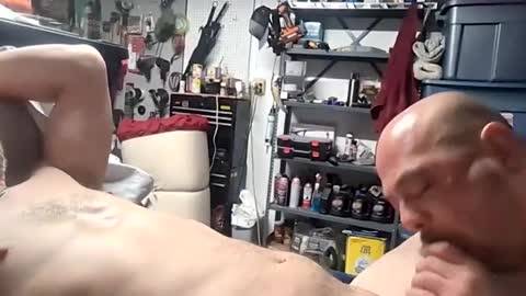 Snapshot of 2dadsandson chatting on January 18, 2025, 8:52 am 2dadsandson online show from January 18, 2025, 8:52 am