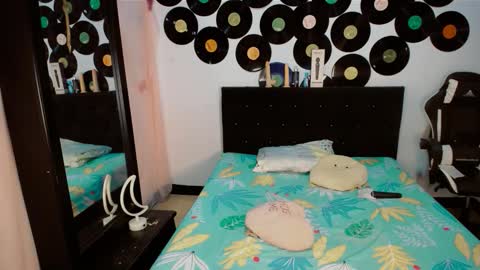 samantha sharon online show from February 18, 2026, 8:43 am