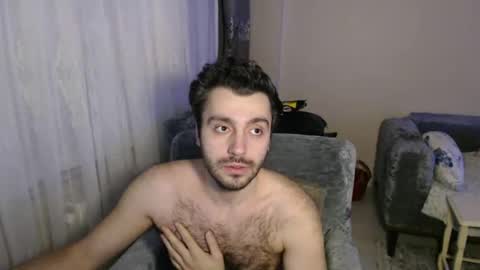 Snapshot of 2handsomeman chatting on April 17, 2026, 11:08 pm Berk online show from April 17, 2026, 11:08 pm