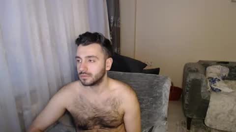 Snapshot of 2handsomeman chatting on May 3, 2026, 5:19 pm Berk online show from May 3, 2026, 5:19 pm