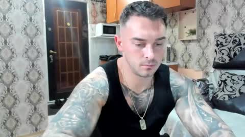2sexymuscles online show from October 20, 2025, 8:20 pm