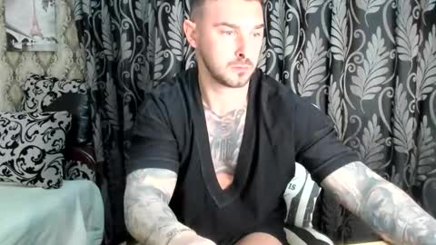 2sexymuscles online show from March 18, 2026, 9:51 pm