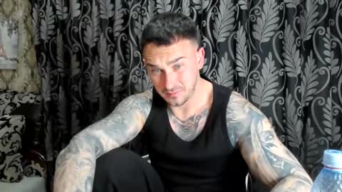 2sexymuscles online show from March 27, 2026, 8:52 pm