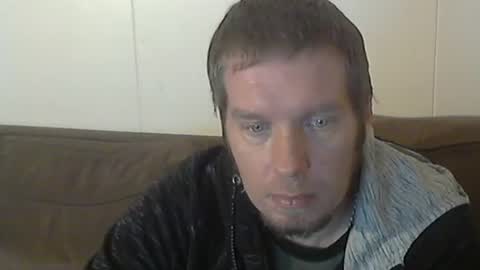 Snapshot of 2small4you83 chatting on January 19, 2025, 12:49 am 2small4you83 online show from January 19, 2025, 12:49 am