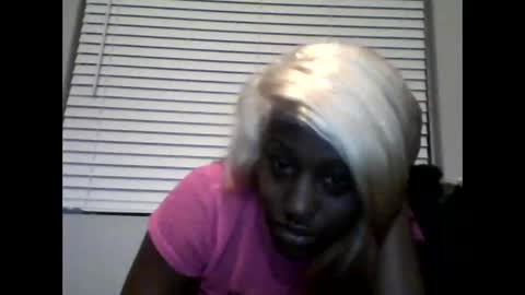 Snapshot of 304divinekarma chatting on October 26, 2025, 4:18 am GamerBaddieLux online show from October 26, 2025, 4:18 am