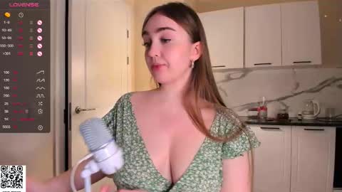 Snapshot of 3va_nyx chatting on February 5, 2026, 12:37 am Eva online show from February 5, 2026, 12:37 am