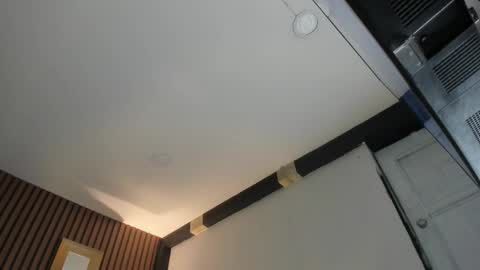 3X NAXAA online show from November 30, 2025, 1:04 pm