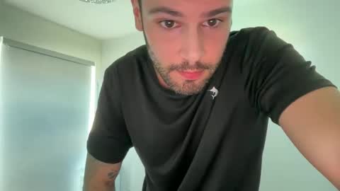 Snapshot of 3xxxjason chatting on October 25, 2025, 6:35 pm 3xxxjason online show from October 25, 2025, 6:35 pm