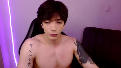 420_user online show from June 5, 2026, 5:47 am