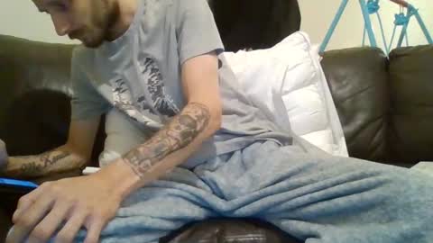 420feetloverr420 online show from May 6, 2026, 10:59 pm