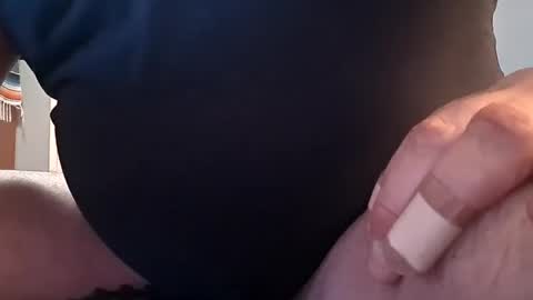 Snapshot of 48_yearoldho chatting on March 6, 2025, 2:51 am FreddyG online show from March 6, 2025, 2:51 am