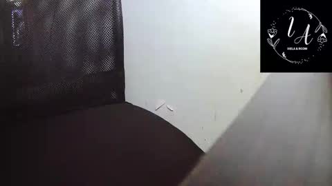 Ixela online show from March 10, 2025, 3:30 pm