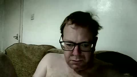 robert online show from March 31, 2026, 10:43 pm