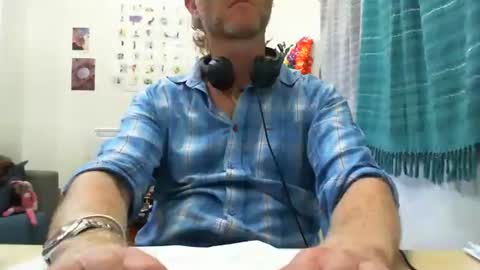 555tony555 online show from February 17, 2025, 1:04 am