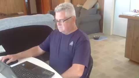 Snapshot of 55mnc chatting on October 18, 2025, 3:35 pm Joe online show from October 18, 2025, 3:35 pm