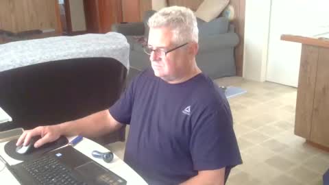 Snapshot of 55mnc chatting on October 19, 2025, 4:07 pm Joe online show from October 19, 2025, 4:07 pm