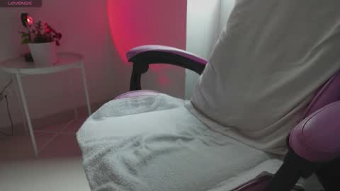 666anyone online show from October 4, 2025, 5:55 pm