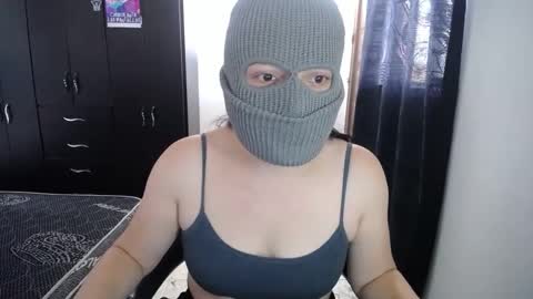 Snapshot of 666maskgirl chatting on December 2, 2024, 5:15 pm SHANNON online show from December 2, 2024, 5:15 pm