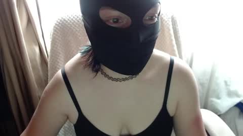 Snapshot of 666maskgirl chatting on September 16, 2025, 5:14 pm SHANNON online show from September 16, 2025, 5:14 pm