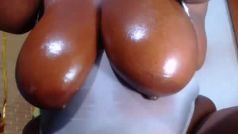 Snapshot of 69onebigkiss chatting on April 25, 2026, 5:10 am kendra1811 is my X networks I HOPE YOU FOLLOW ME THANKS online show from April 25, 2026, 5:10 am