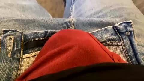 6inchboytoy online show from February 19, 2025, 12:00 pm