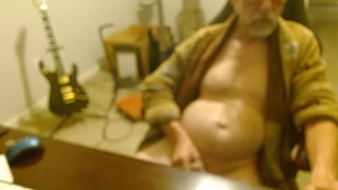 Snapshot of 6stringer62 chatting on February 9, 2026, 3:54 am 6stringer62 online show from February 9, 2026, 3:54 am