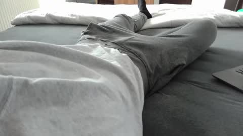 Snapshot of 87johnny chatting on February 16, 2025, 9:48 am 87johnny online show from February 16, 2025, 9:48 am