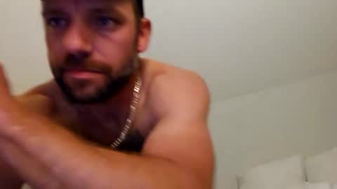 8inchwhiteboy88 online show from February 20, 2026, 5:04 am
