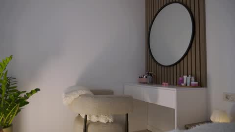 8selene online show from March 25, 2026, 2:34 pm