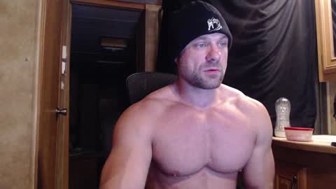 9 fat inches online show from December 5, 2024, 4:53 am