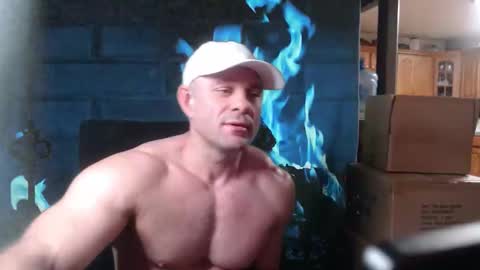 Snapshot of 9fat_inches chatting on March 19, 2026, 5:33 am 9 fat inches online show from March 19, 2026, 5:33 am