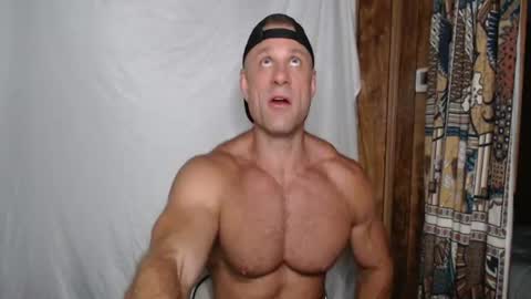 Snapshot of 9fat_inches chatting on July 2, 2026, 3:56 am 9 fat inches online show from July 2, 2026, 3:56 am